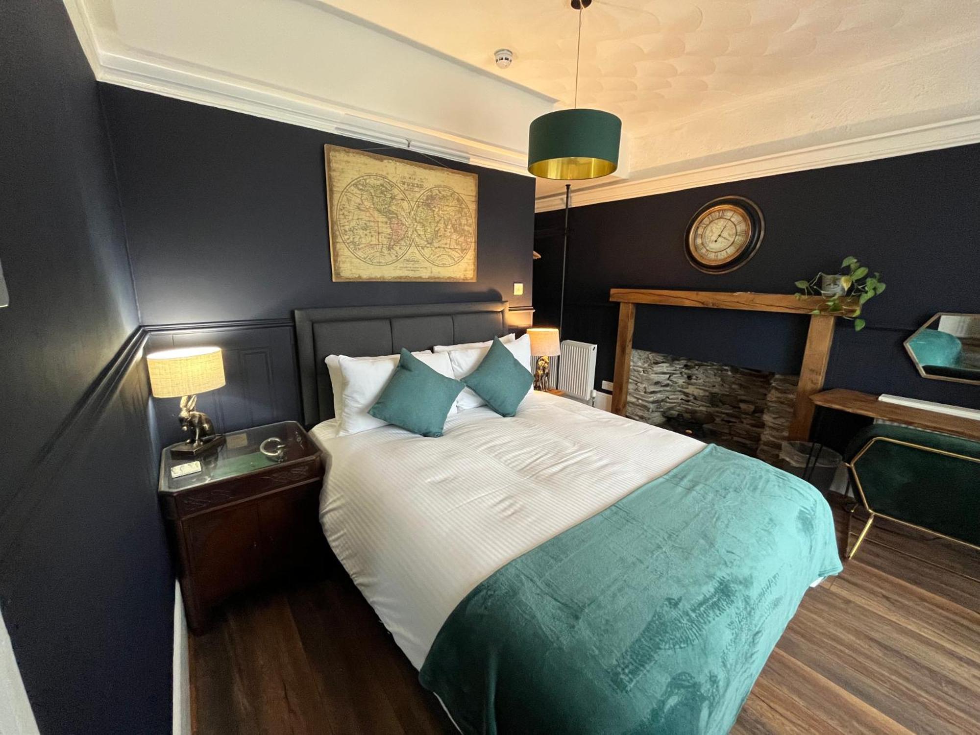 The Lyncroft Bed and Breakfast New Quay Exteriör bild