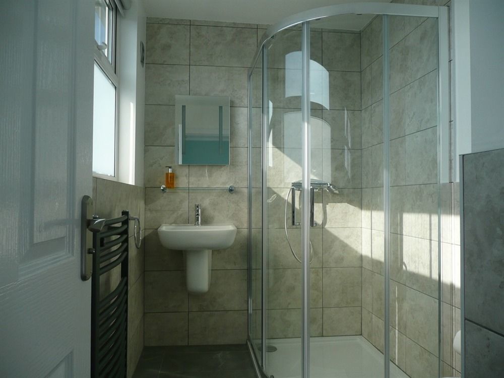The Lyncroft Bed and Breakfast New Quay Exteriör bild