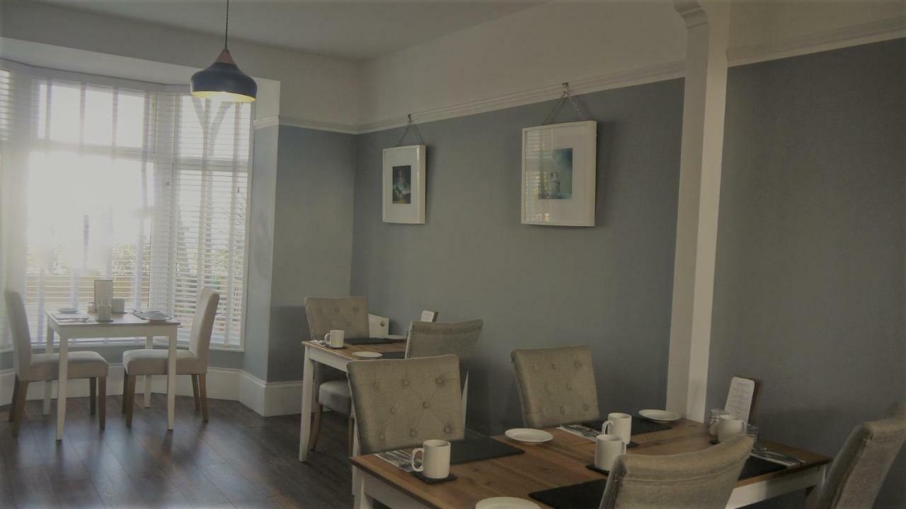 The Lyncroft Bed and Breakfast New Quay Exteriör bild